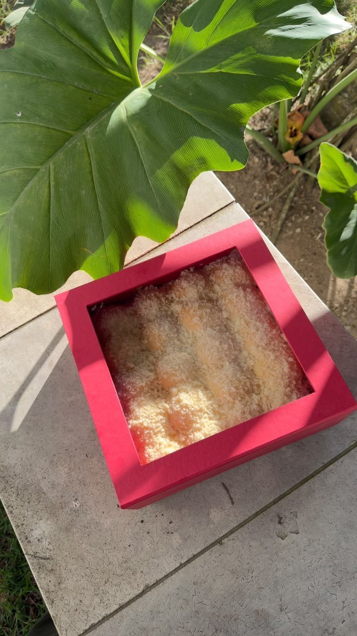 Caixa para presente com pãezinhos finalizados, encomenda
